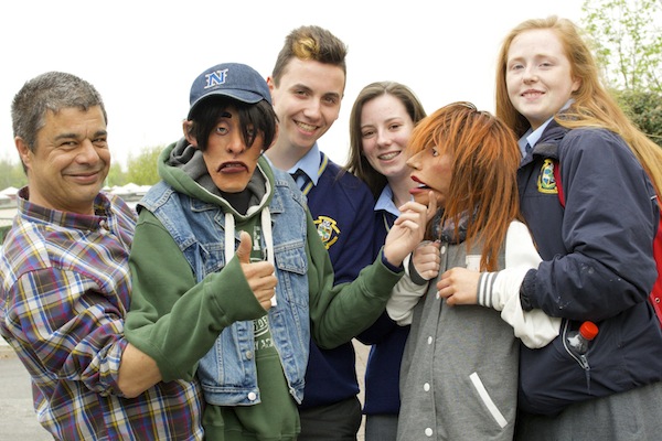 Pictured with Steve Wright and his life-like puppets ‘Bez’ and ‘Evie’ are Portmarnock Community School students Brian Gillen (Swords), Ellen Kenny (Portmarnock) and Moia Ahern (Kinsealy).